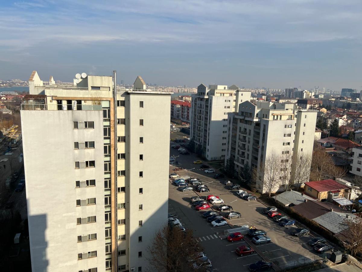 Fancy Penthouse Studio With Lakeview W10 บูคาเรสต์ ภายนอก รูปภาพ