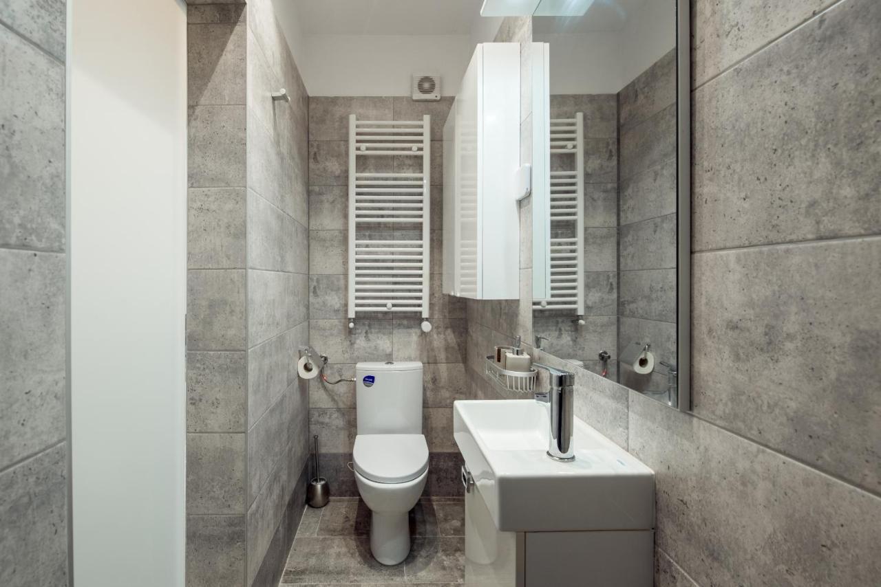 Fancy Penthouse Studio With Lakeview W10 บูคาเรสต์ ภายนอก รูปภาพ