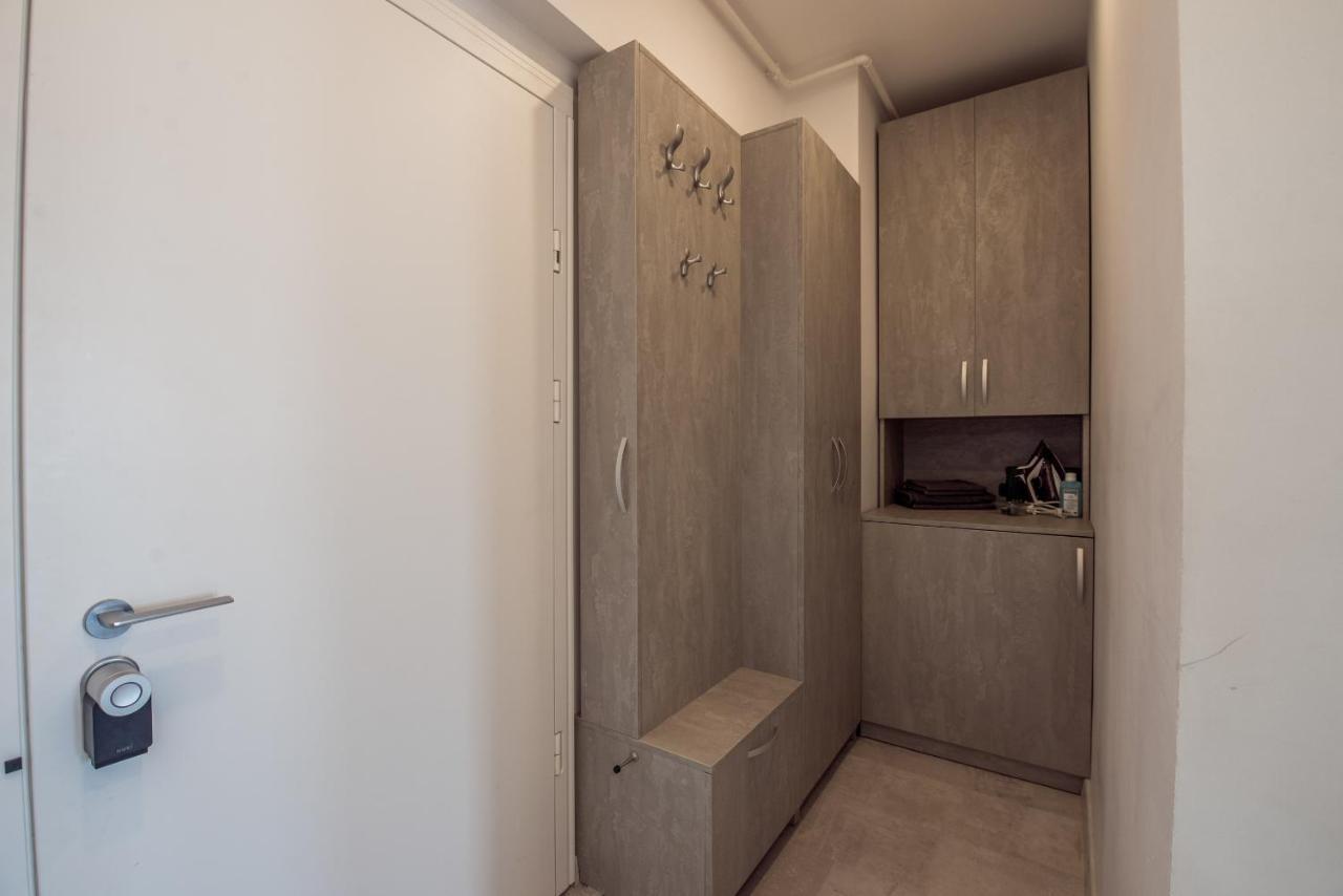 Fancy Penthouse Studio With Lakeview W10 บูคาเรสต์ ภายนอก รูปภาพ